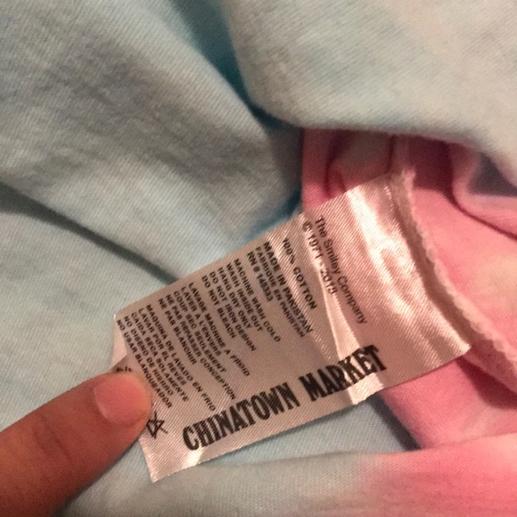 CHINATOWN MARKET ESSENTIAL LONG SLEEVE SHIRT - Picture 6 of 6